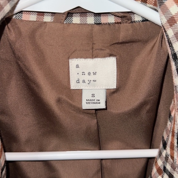 jacket - Picture 5 of 5